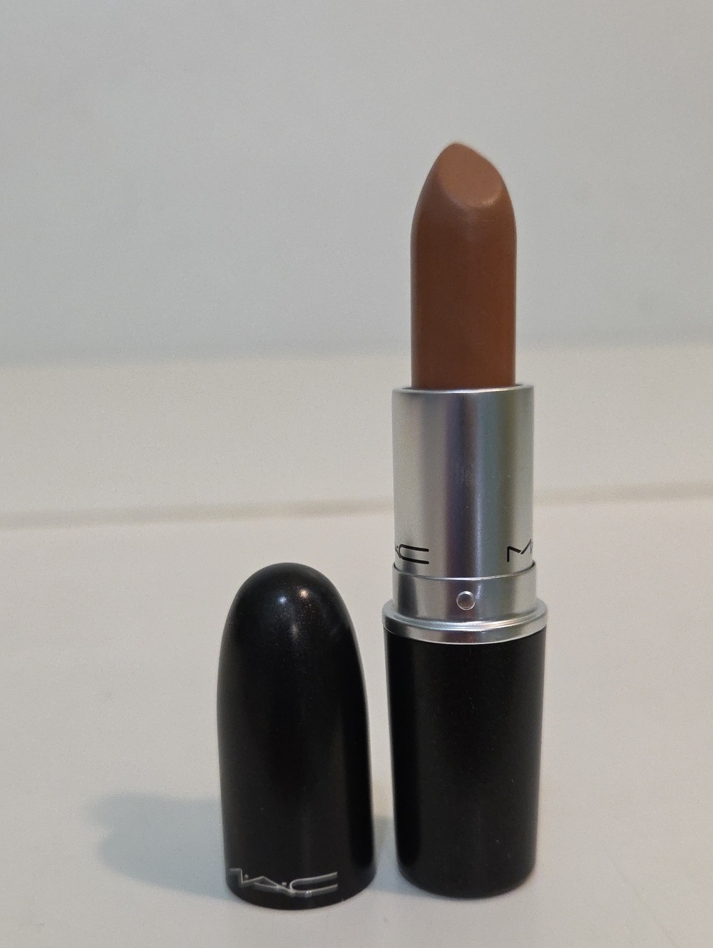 MAC #127 Feeling Myself Amplified Creme Lipstick (Discontinued)